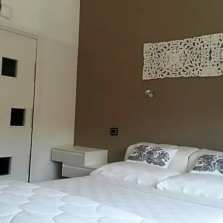 Bed and Breakfast Beb Stefani Σαλέρνο